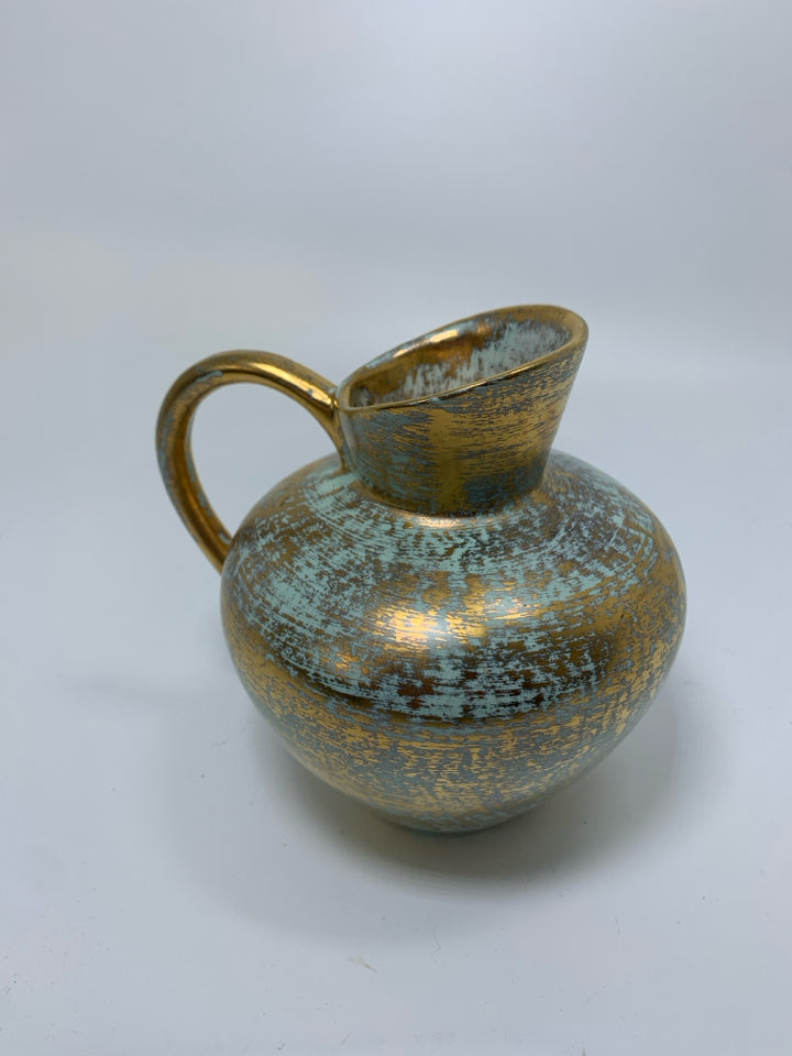 VTG ANTIQUE GOLD STANGL POTTERY PITCHER VASE.