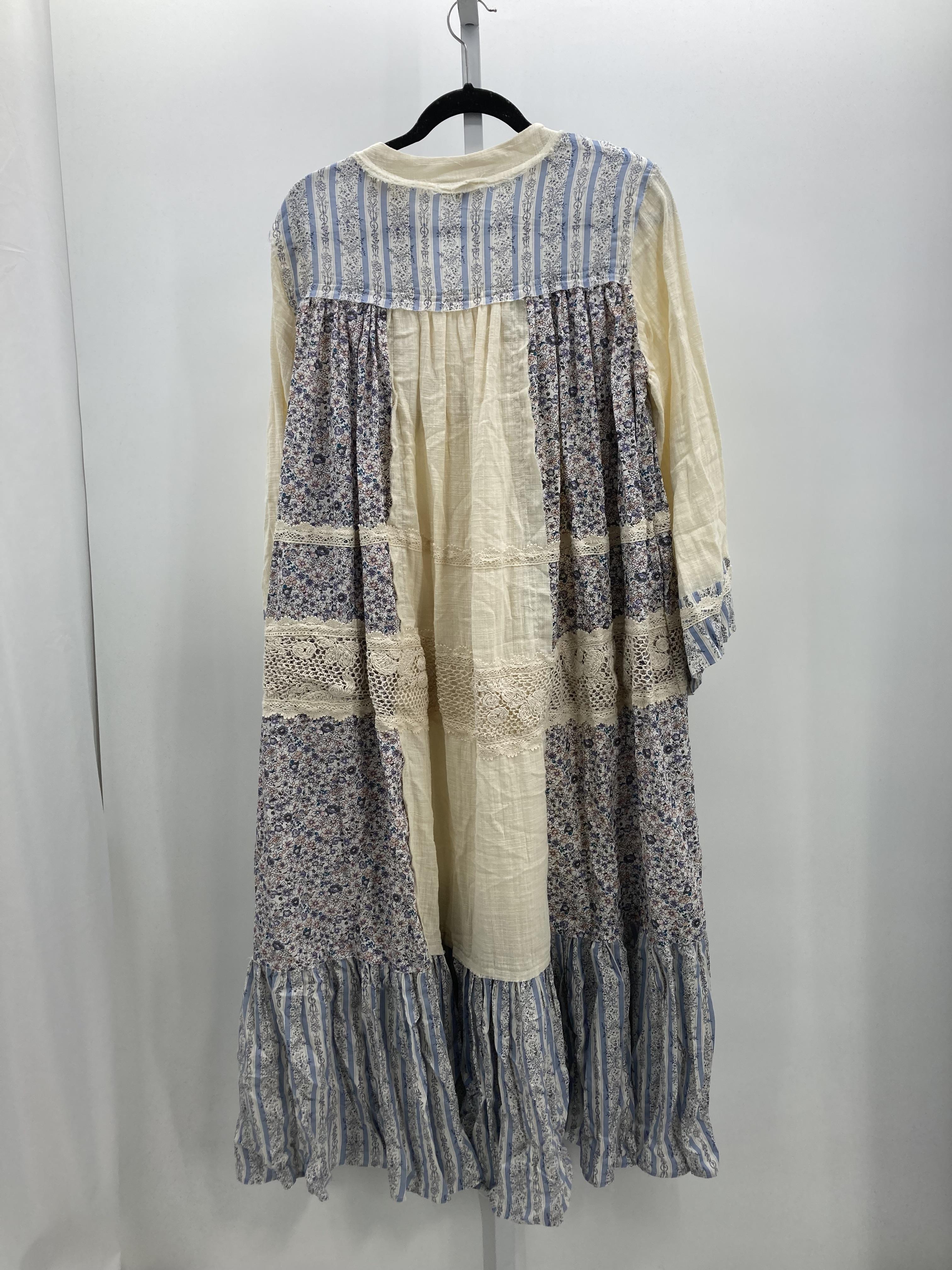 Size Small Misses Long Sleeve Dress