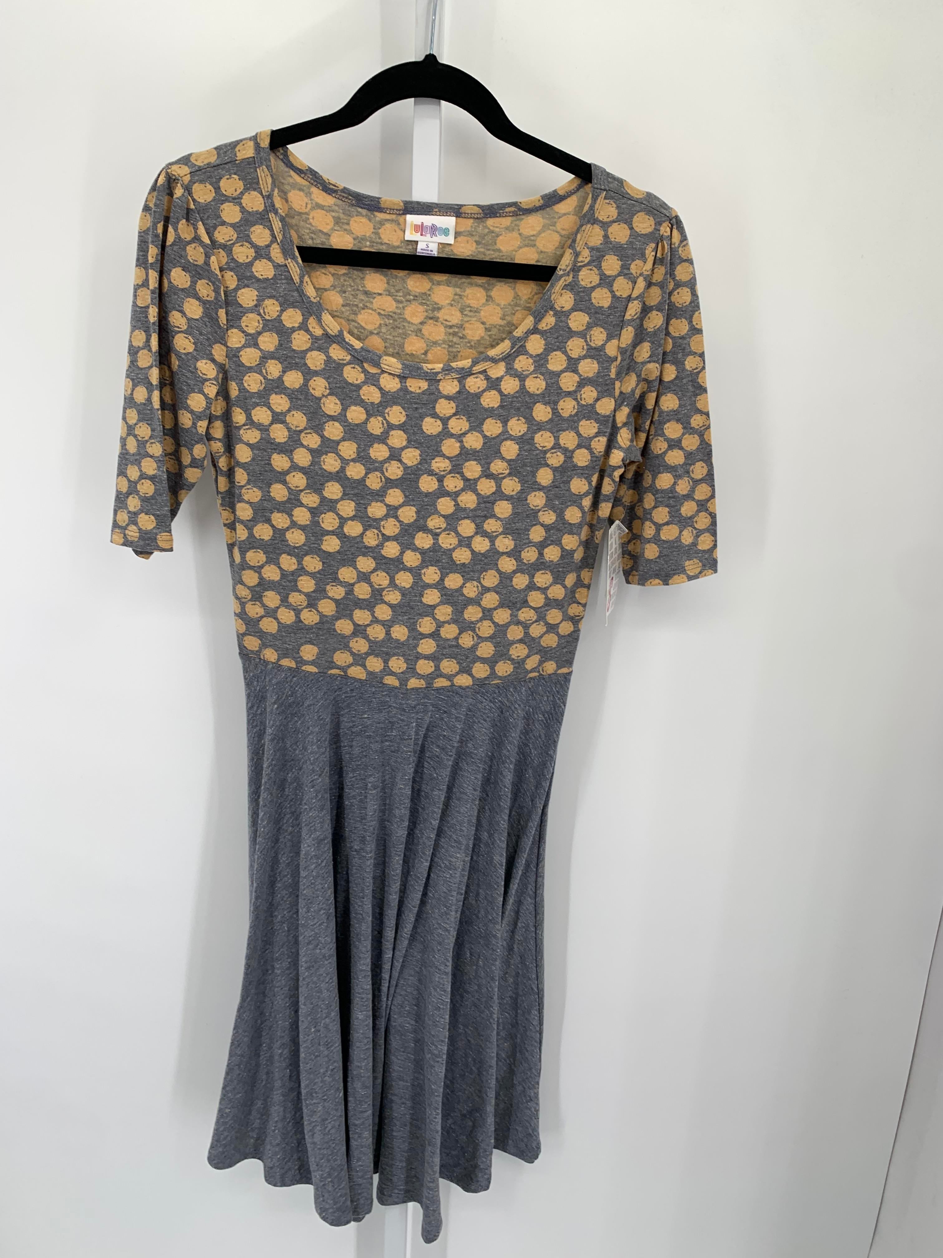 Lularoe Size Small Misses Short Sleeve Dress