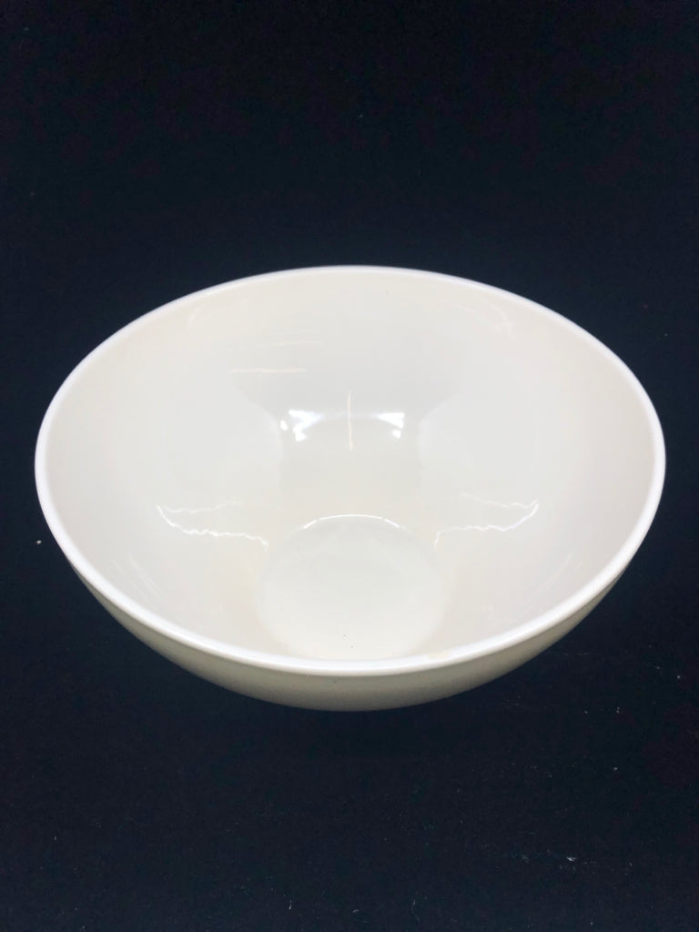 CREAM RIBBED PFALTZGRAFF SERVING BOWL.