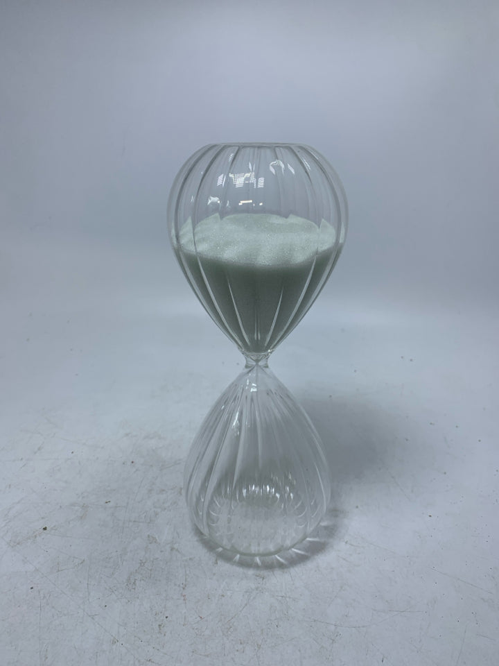 RIBBED GLASS HOUR GLASS.