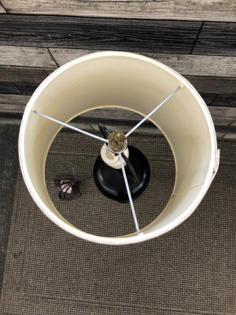 TALL METAL BASE W/ TAN TEXTURED SHADE.