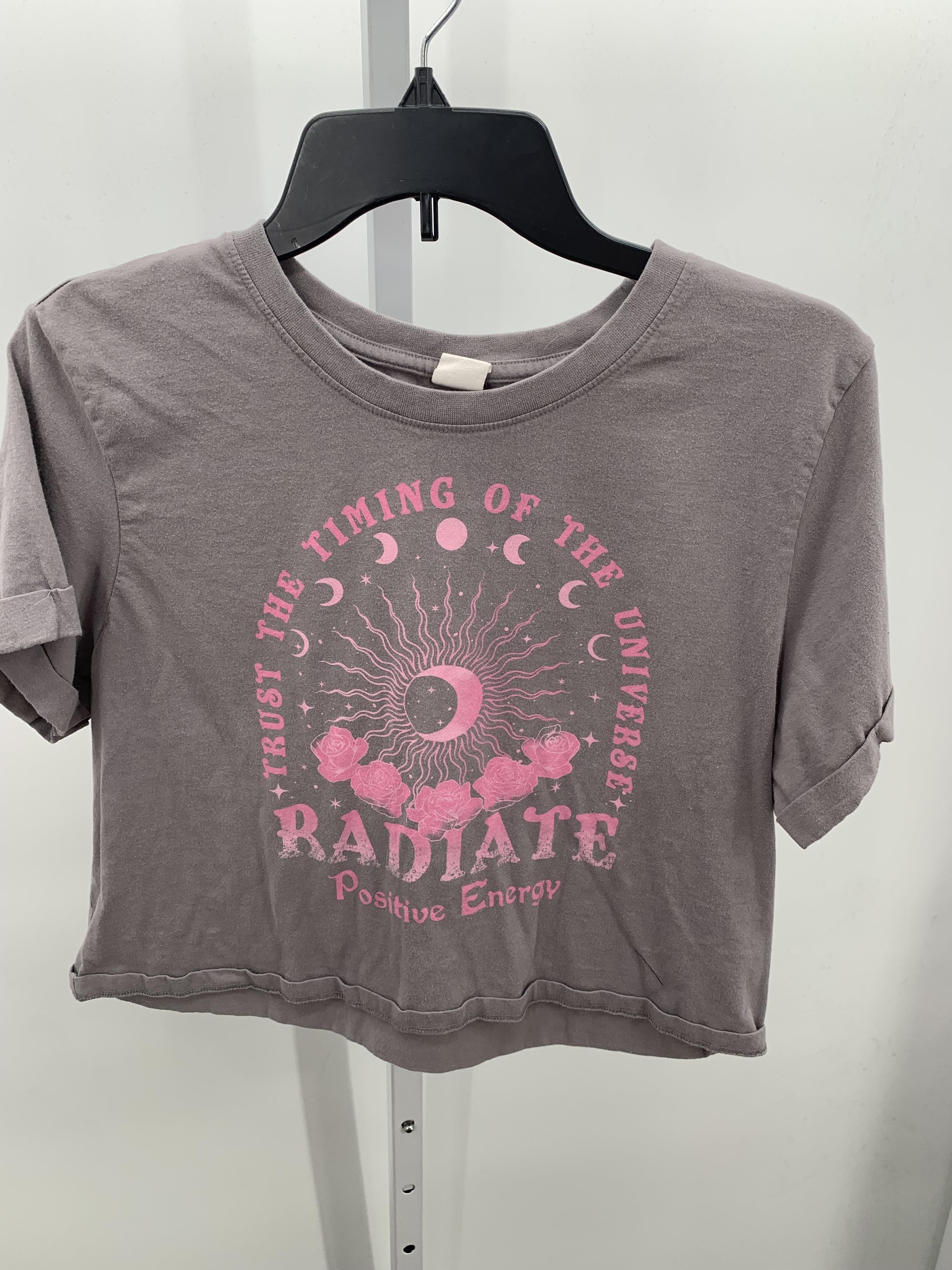 Size Large Juniors Short Sleeve Shirt