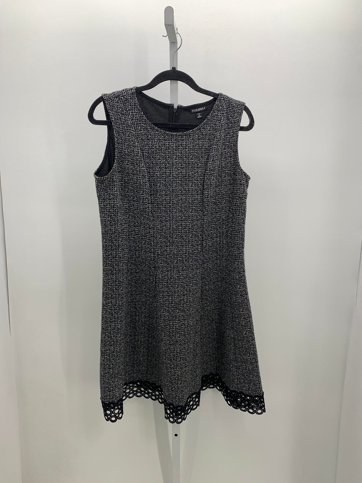 Roz & Ali Size 14 Petite Petite Sleeveless Dress