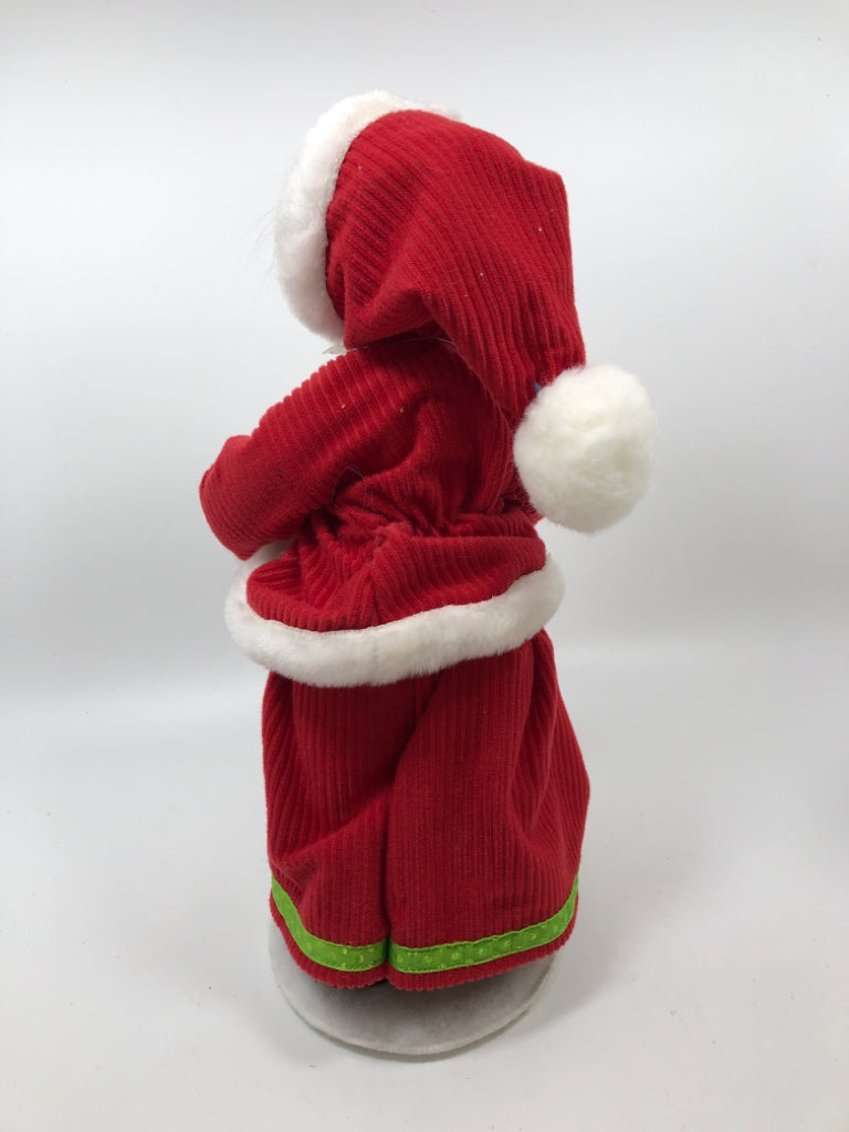MRS CLAUS ANNALEE W/ WEARING CORDUROY & GREEN ACCENTS.