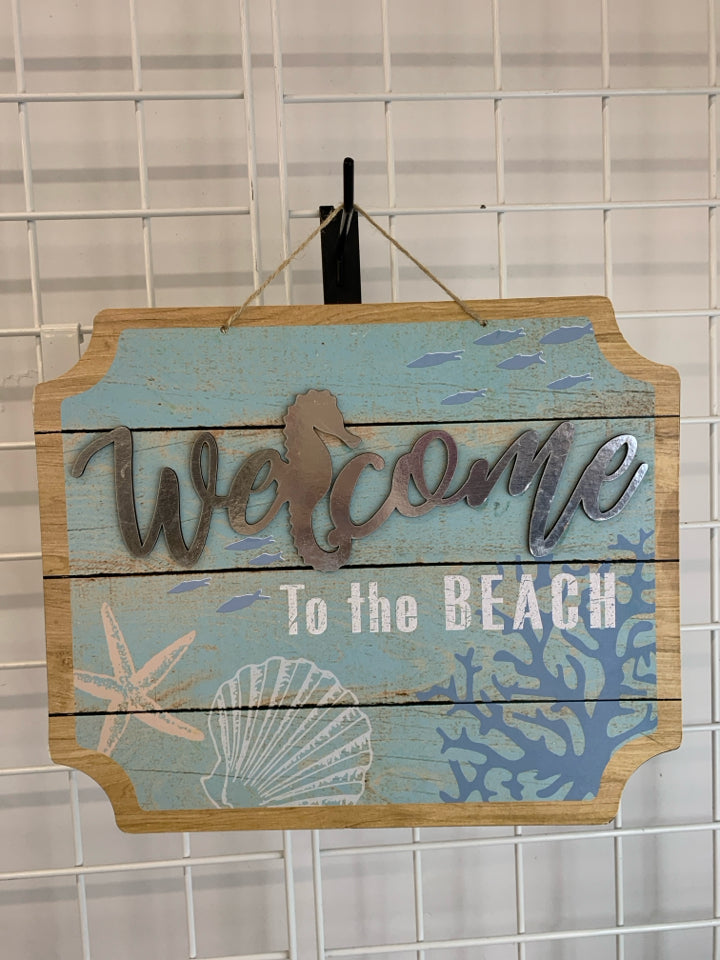 WELCOME TO THE BEACH SEAHORSE LAYERED SIGN.