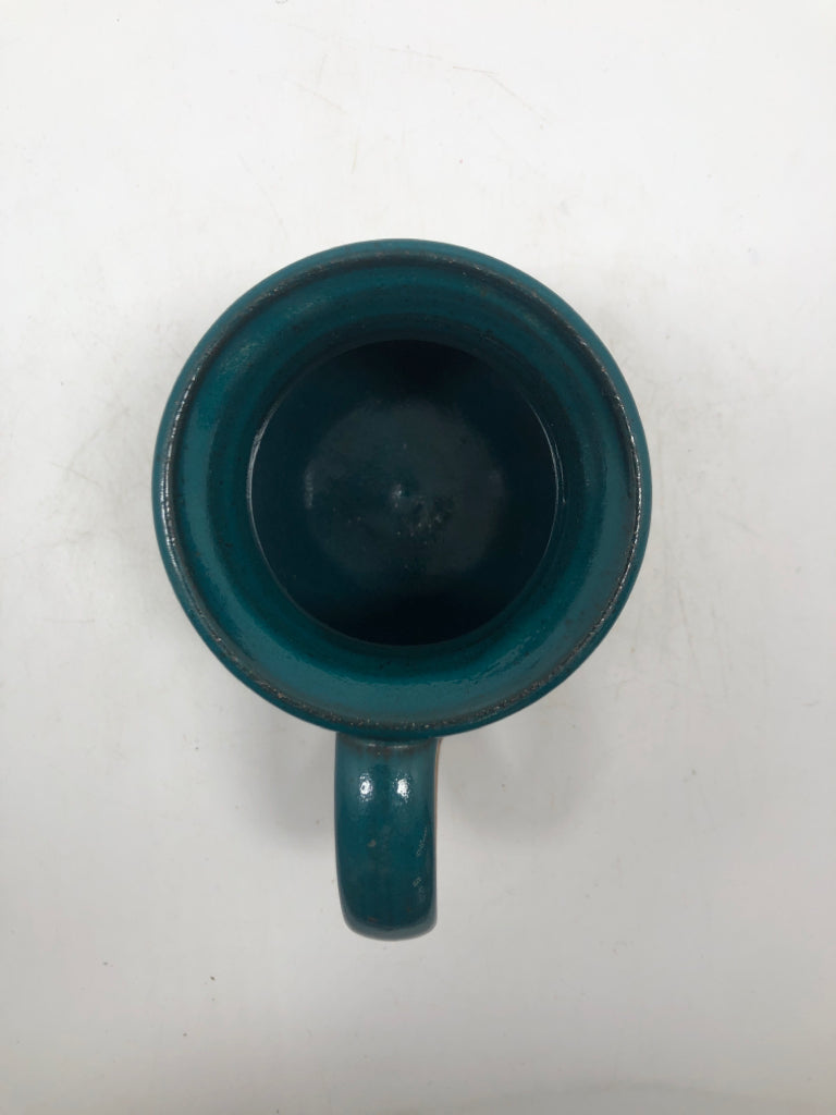 BLUE DRIP GLAZE POTTERY WIDE BASE MUG.