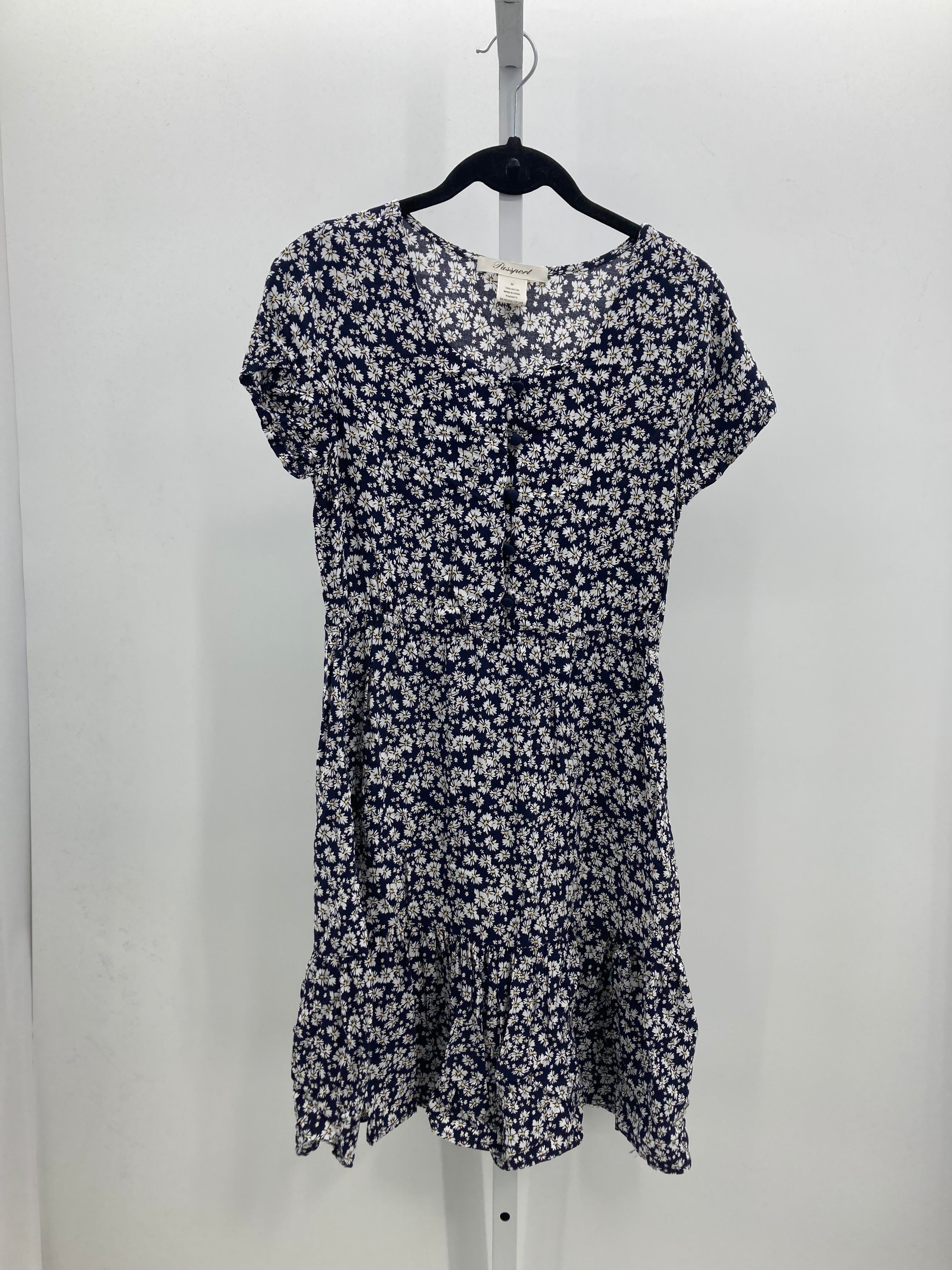 Passport Size Medium Juniors Short Sleeve Dress