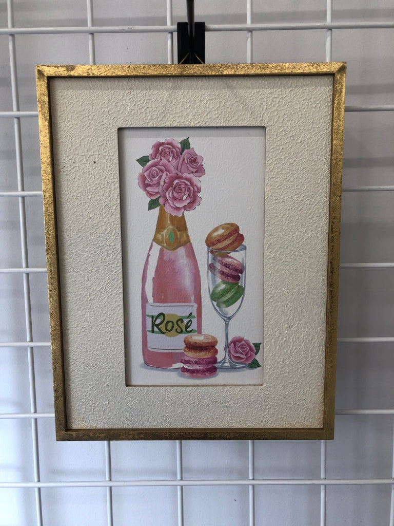 ROSE AND FLORAL IN GOLD FRAME WALL HANGING.