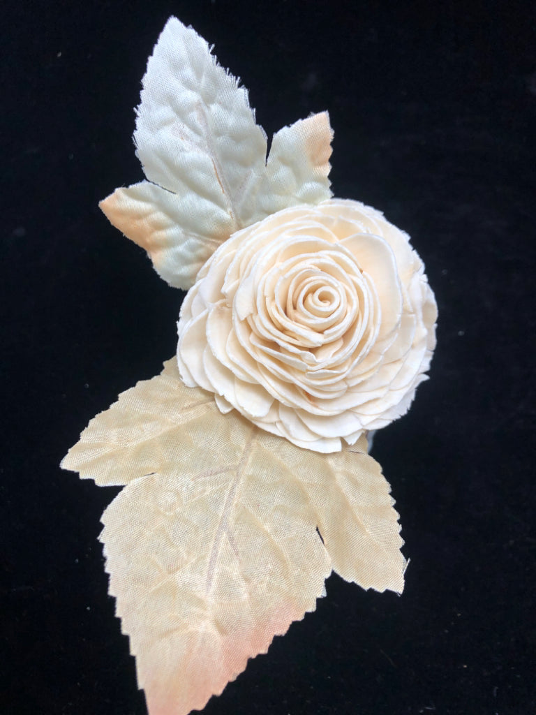 METAL DETAILED PINK FROSTED VASE W/FOAM LEAVES & FLORALS.
