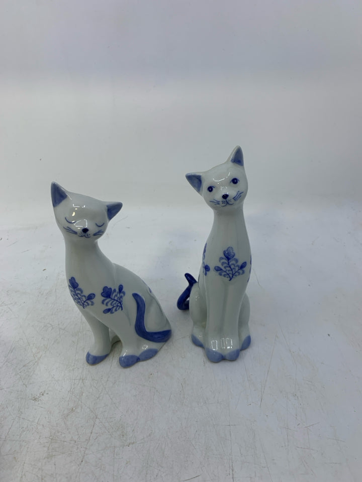 2 CERAMIC BLUE/WHITE FLORAL SITTING CATS.