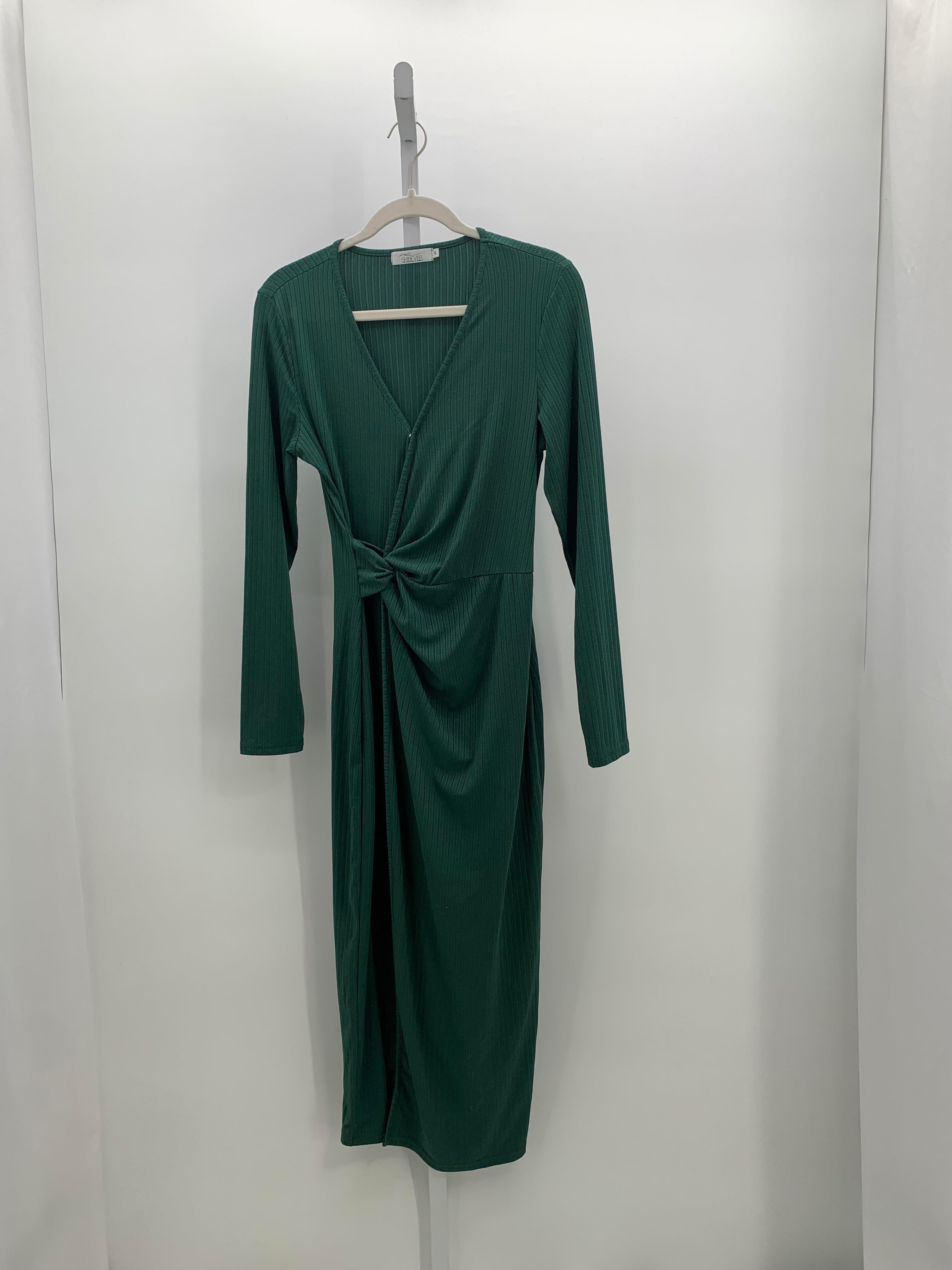 Size Medium Misses Long Sleeve Dress