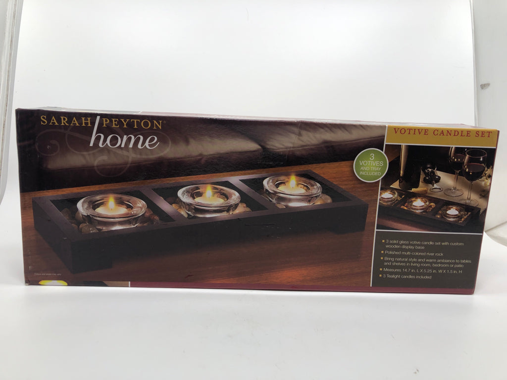NIB VOTIVE CANDLE SET.