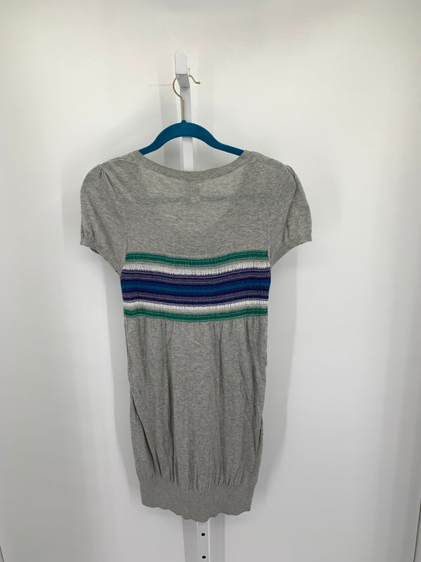 H&M Size Small Misses Short Sleeve Dress