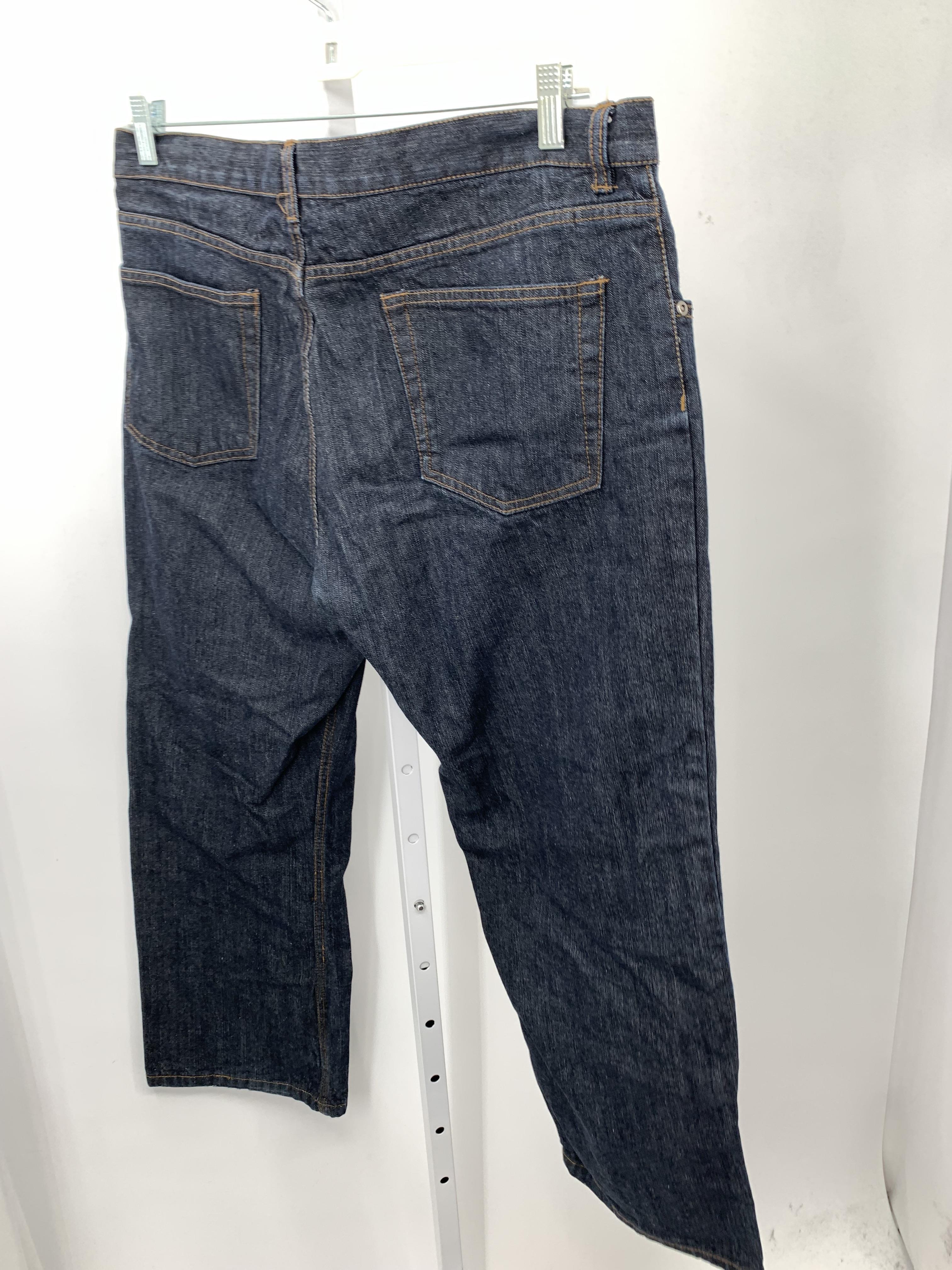 STRAIGHT FIT JEANS