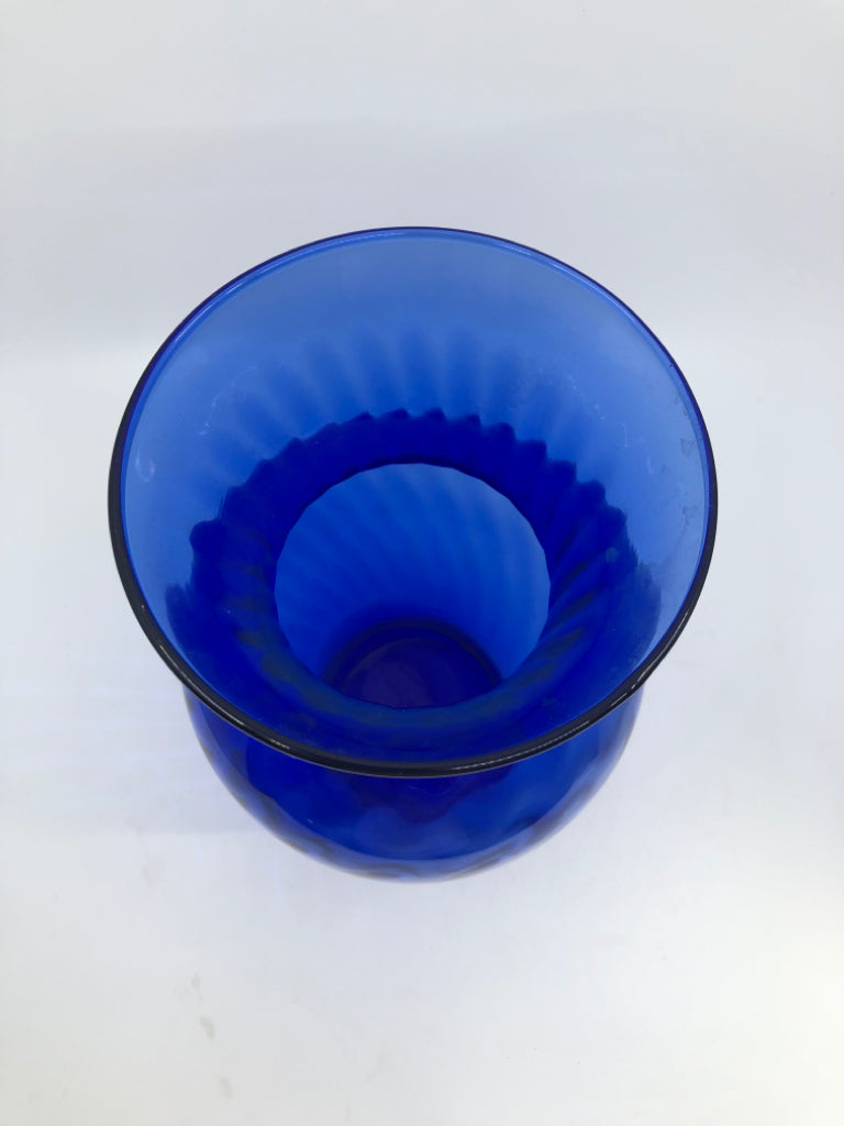 COBALT BLUE GLASS VASE.