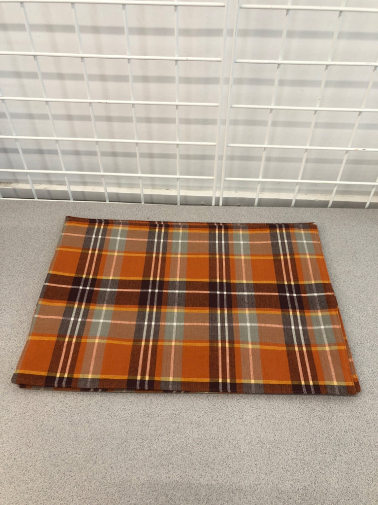 4 ORANGE PLAID PLACEMATS.