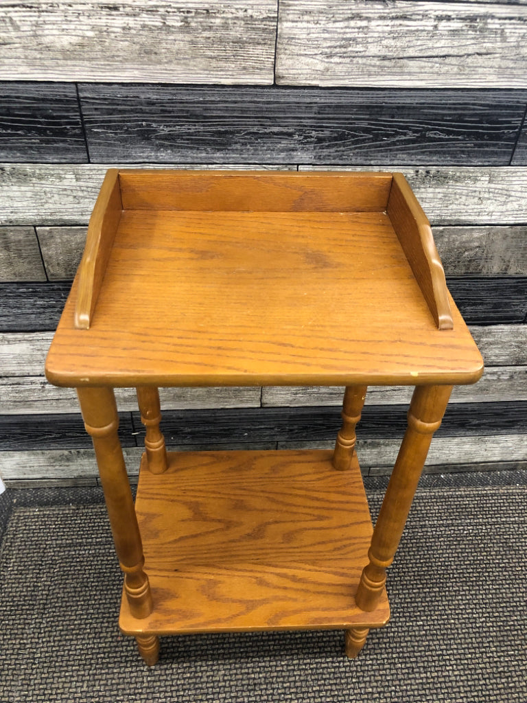 VTG SPINDLE LEG 2 SHELF SIDE TABLE.
