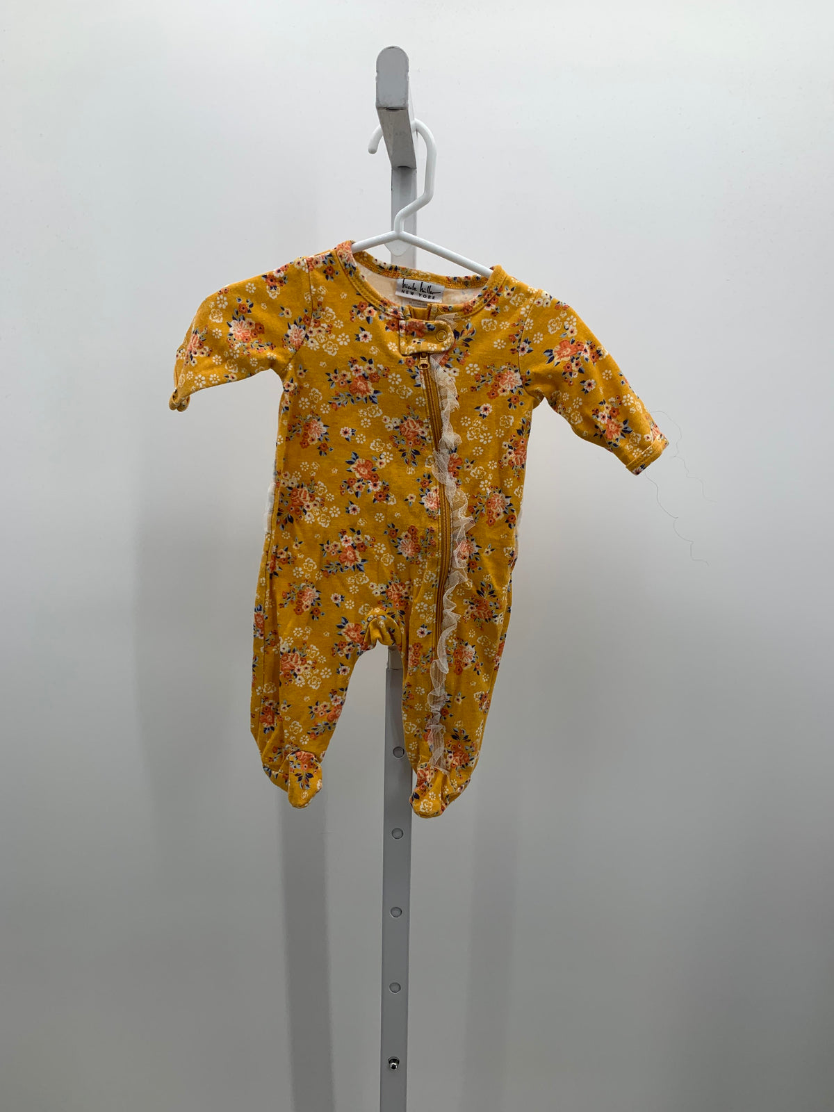 Nicole Miller Size 0-3 months Girls Long Slv. Romper