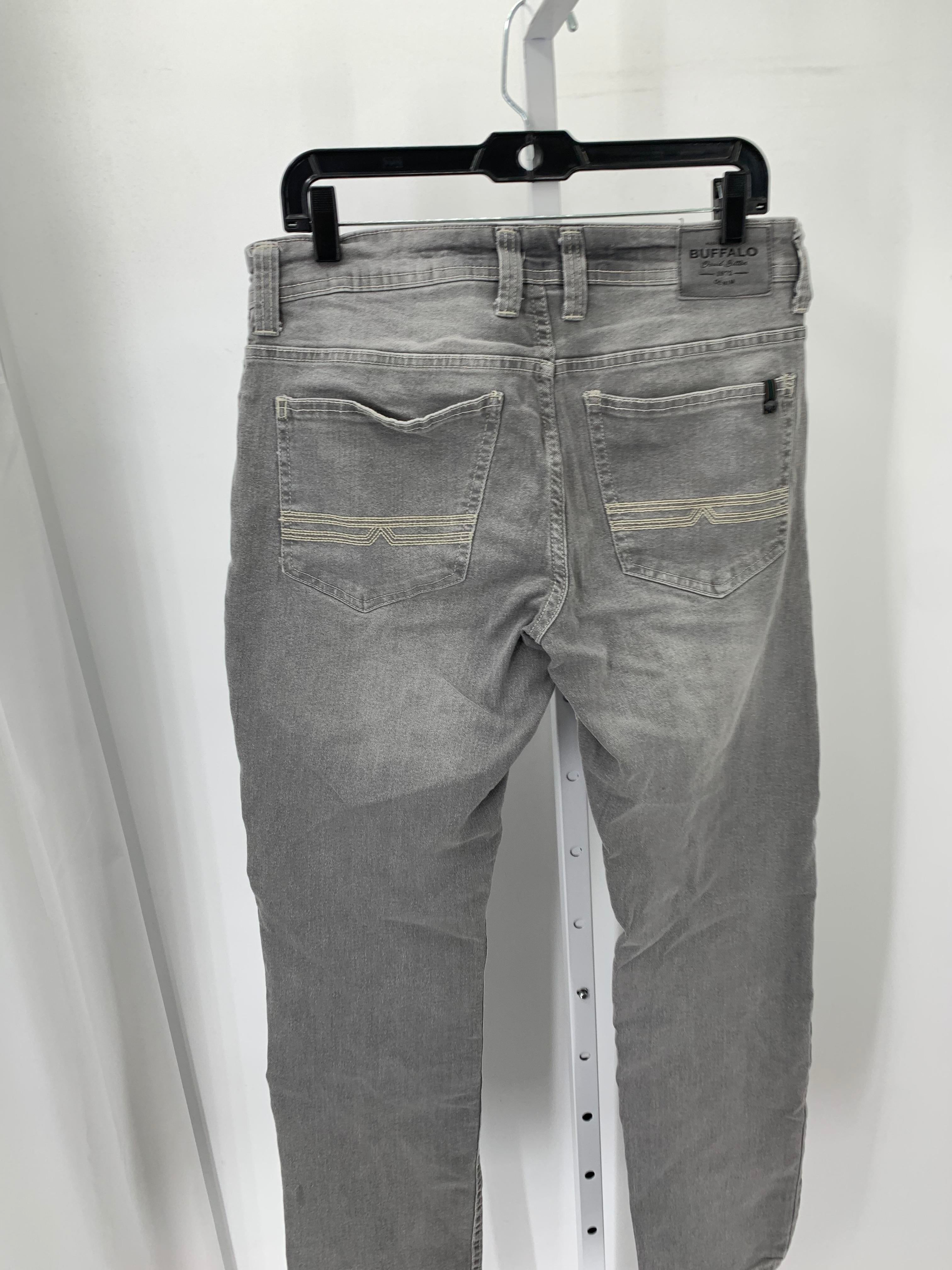 STRAIGHT LEG JEANS