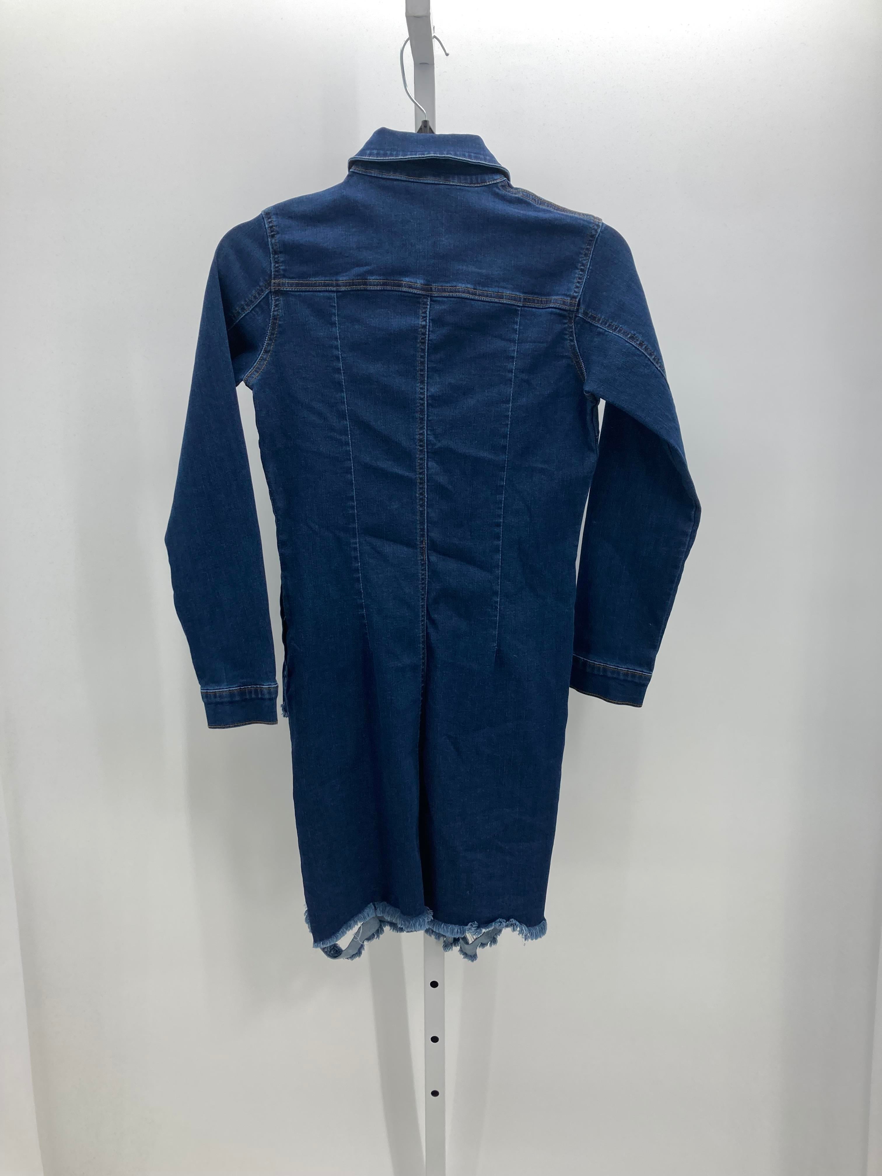 Size Medium Juniors Long Sleeve Dress