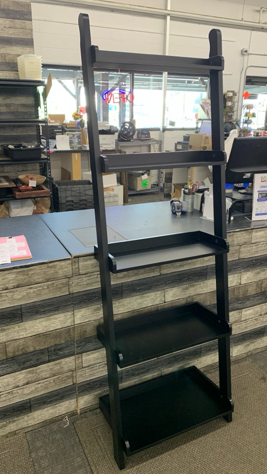 BLACK LEANING WALL SHELF.