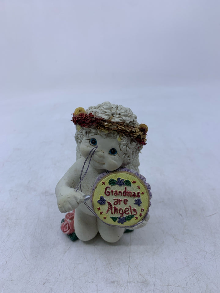 GRANDMAS ARE ANGELS KNEELING ANGEL.