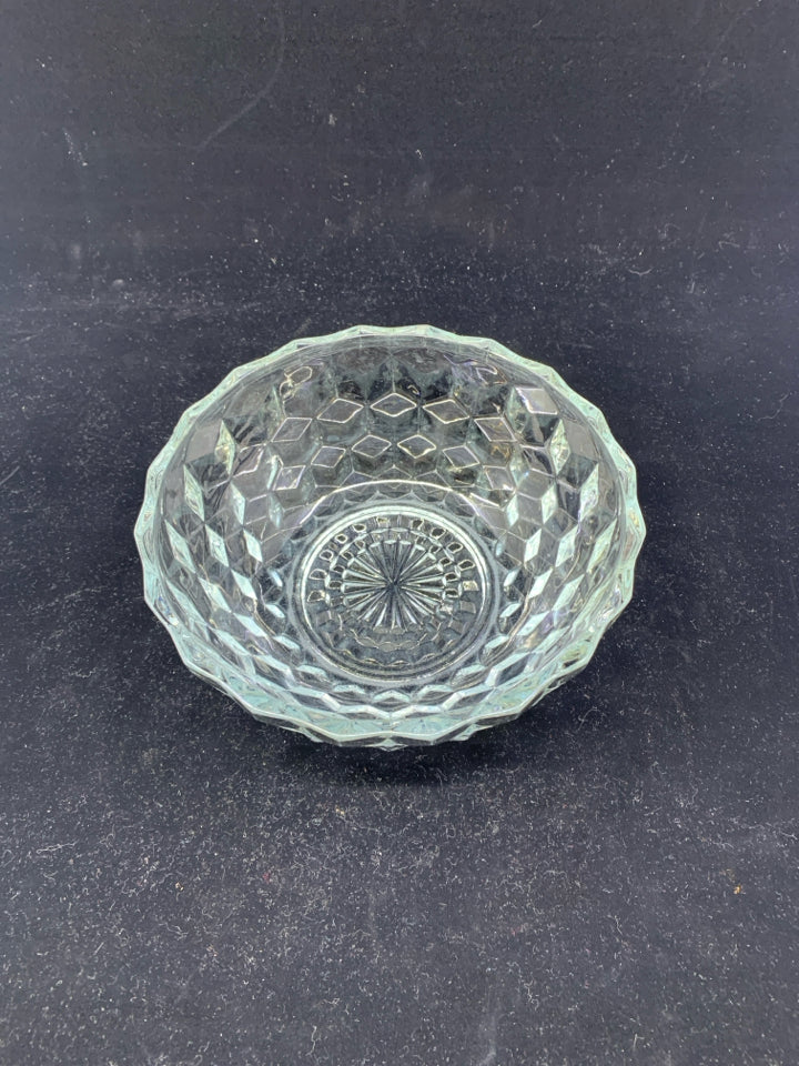 SMALL DIAMOND PATTERN CANDY BOWL.