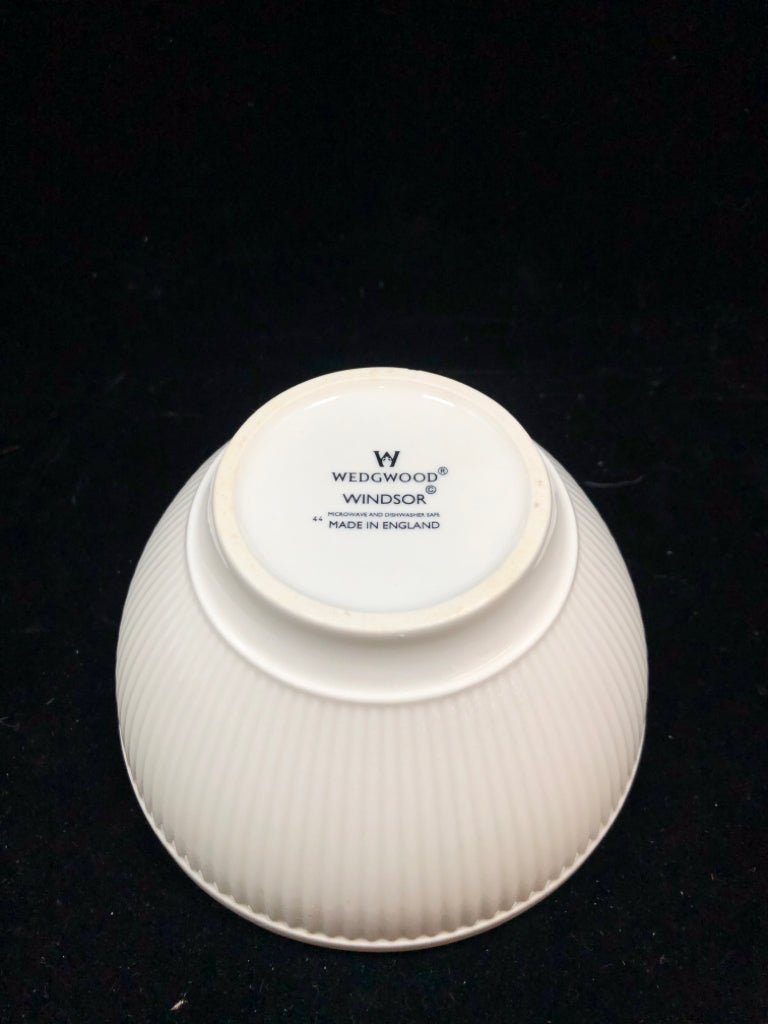 WEDGWOOD RIBBED CERAMIC BOWL.