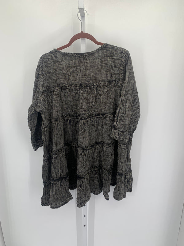 Size Medium Misses 3/4 Sleeve Dress