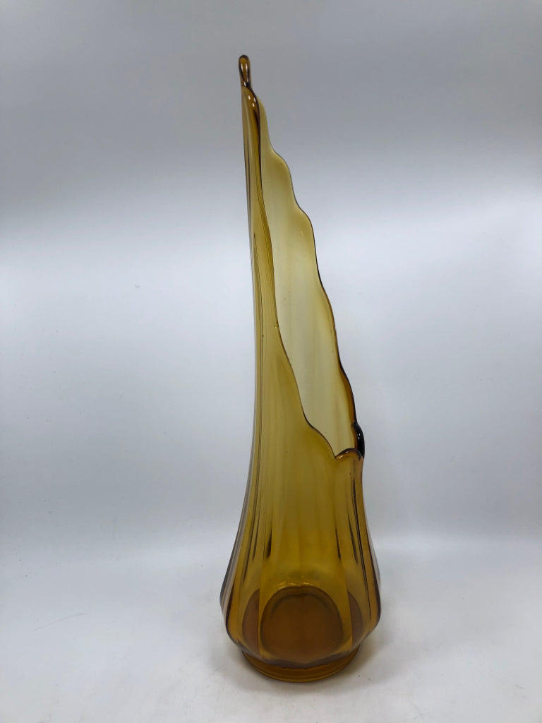 VTG AMBER COLORED SWUNG VASE.
