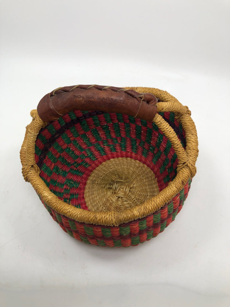 MULTI-COLOR WOVEN BASKET.