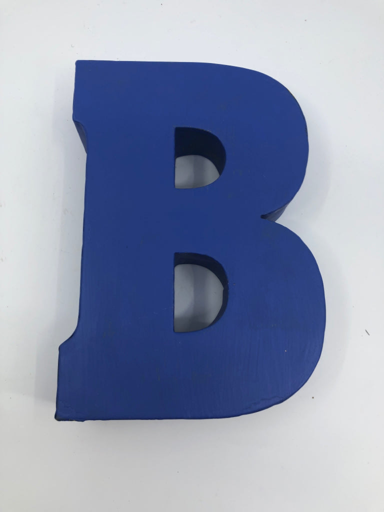 BLUE METAL "B" DECOR.