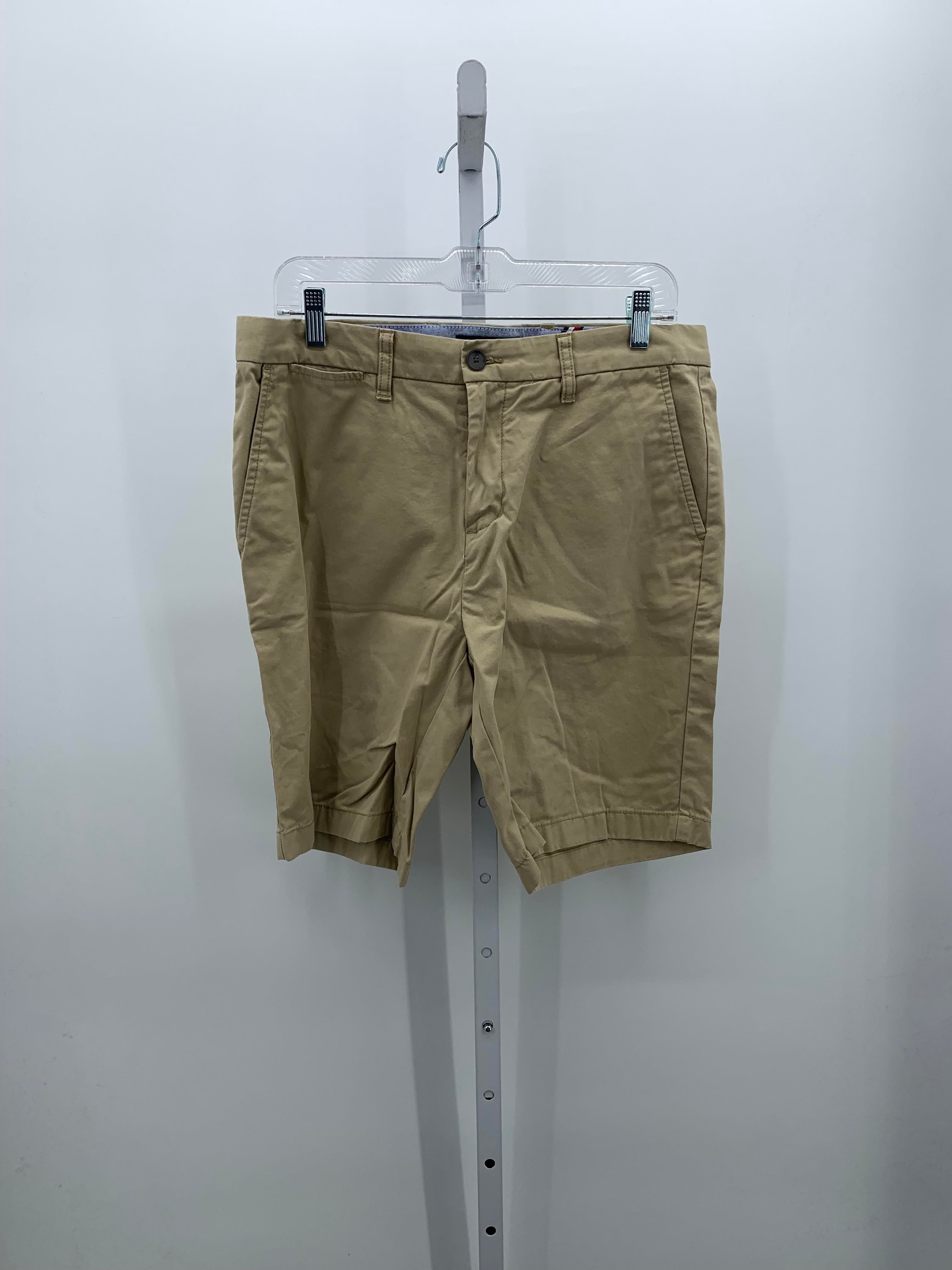 KHAKI SHORTS