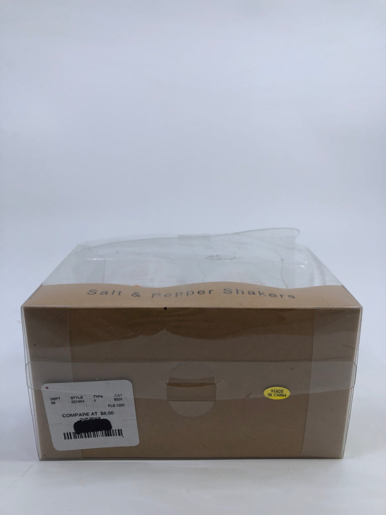 NIP PENGUINS SALT & PEPPER SHAKERS.