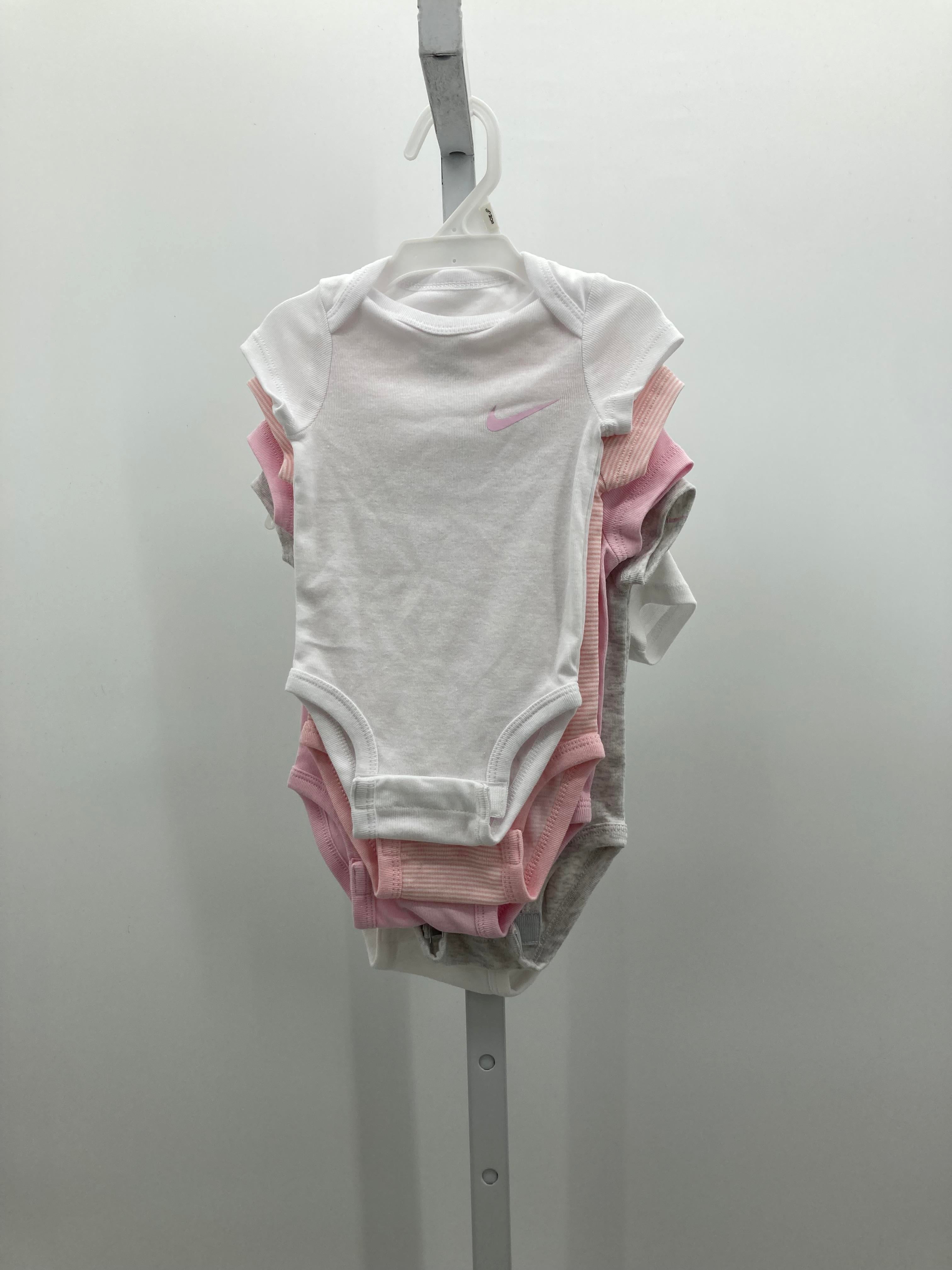 Nike Size 3 Months Girls 5 Pieces