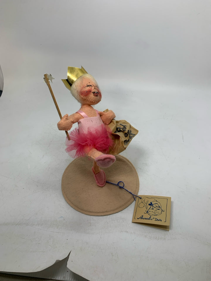 VTG HALLOWEEN BALLERINA TRICK OR TREAT FELT FIGURE 1992.