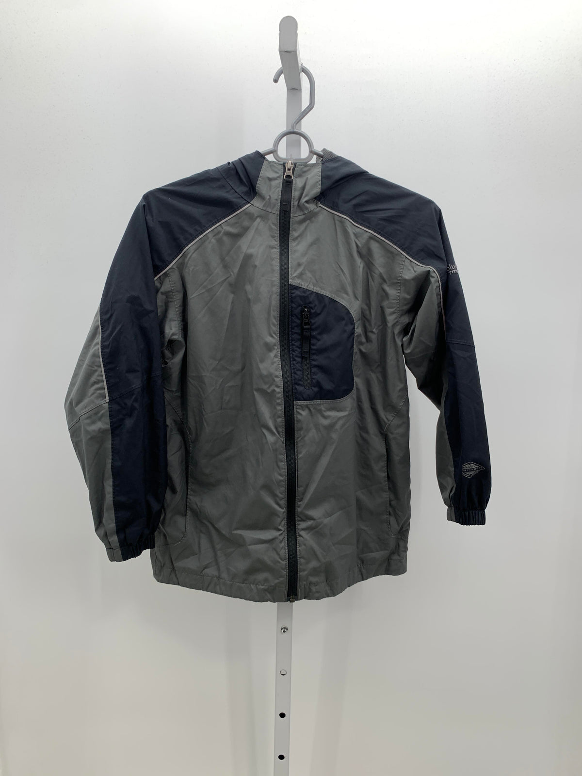GREY HOODED ZIP UP