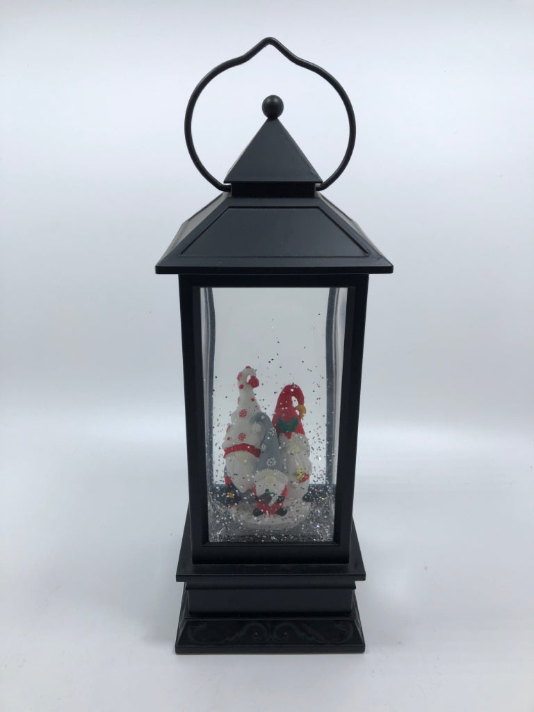 LANTERN LIQUID FILLED LIGHT UP/ SPARKLE 3 GNOMES.