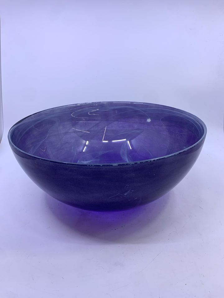 BLUE SMOKEY CENTERPIECE BOWL.