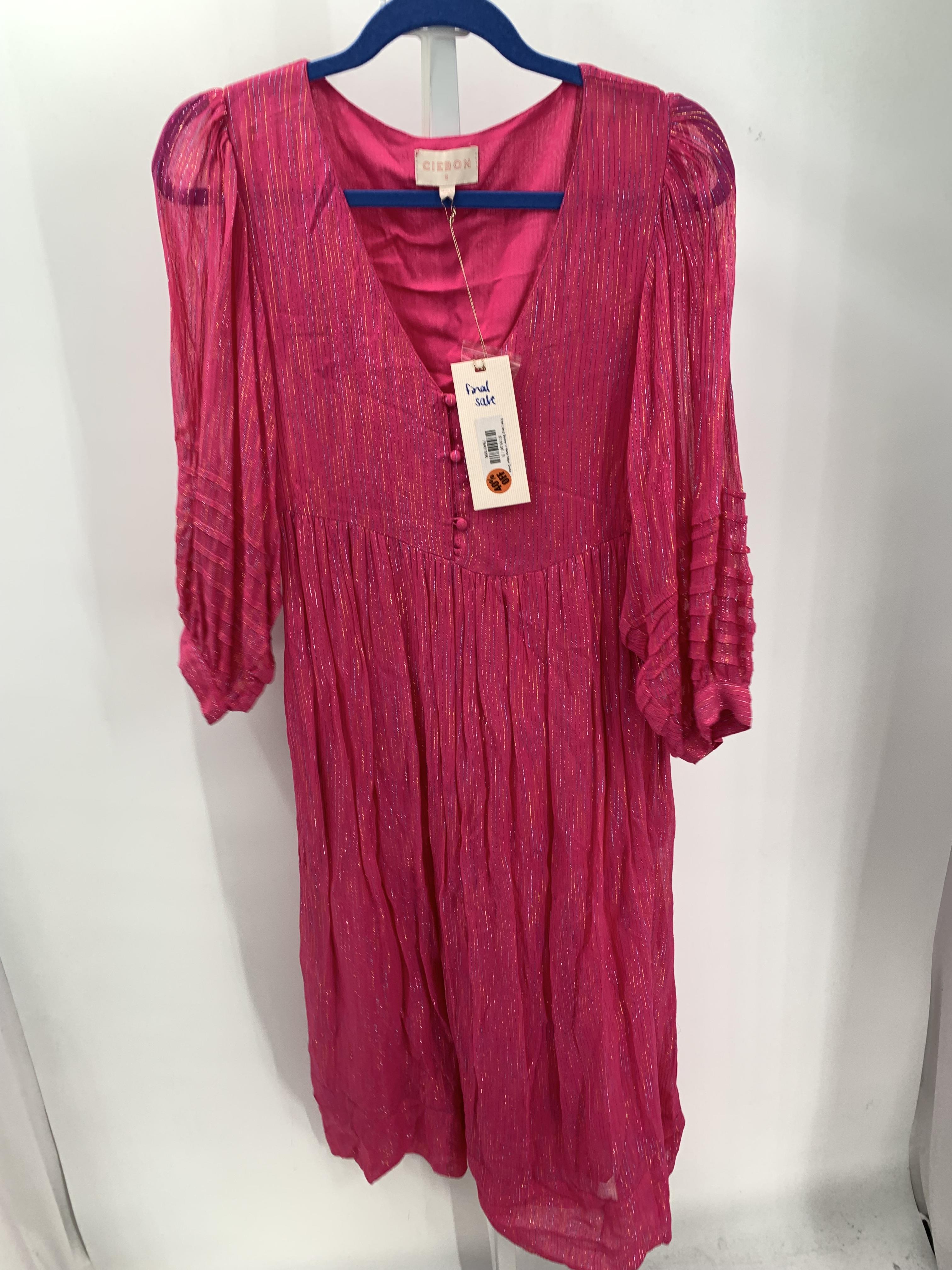Size Small Misses 3/4 Sleeve Dress