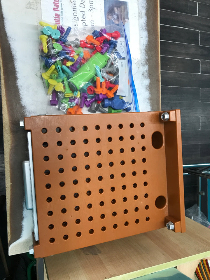 Design & Drill My First Workbench *W ACCESSORIES