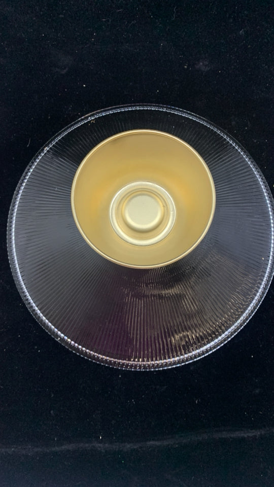 CENTERPIECE BOWL W/GOLD FINISH METAL BASE.