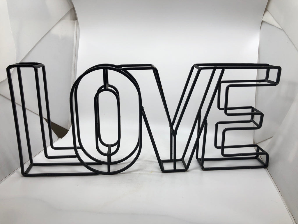 METAL "LOVE" SIGN.