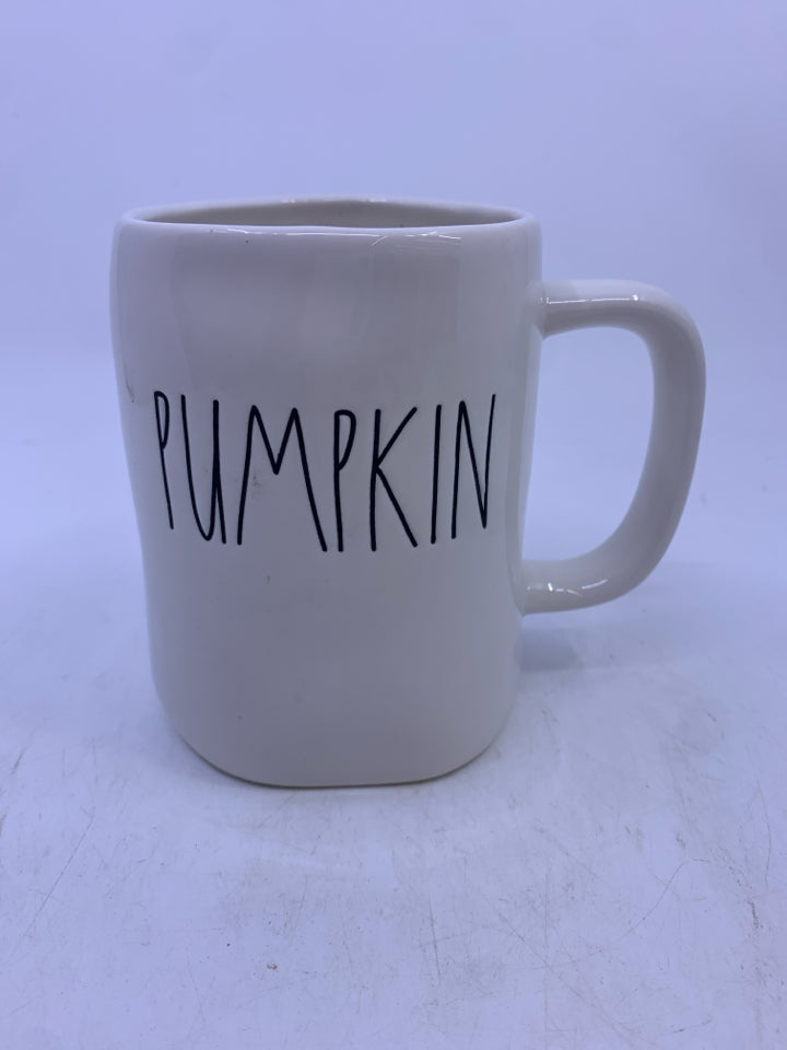 RAE DUNN PUMPKIN MUG.