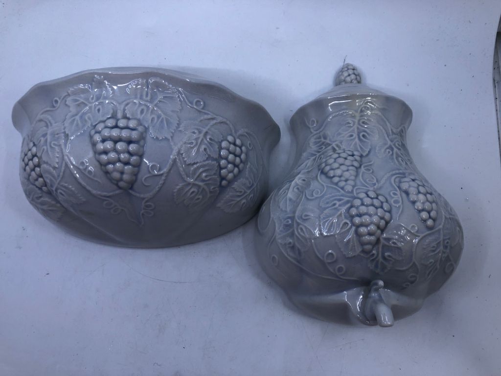 2 PIECE GRAPE EMBOSSED CERAMIC WALL FOUNTAIN.