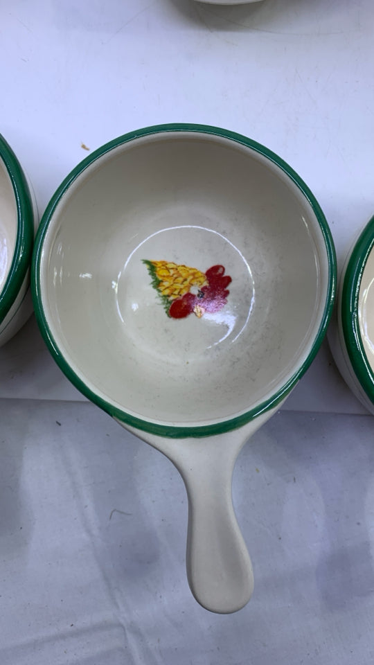 ROOSTER SOUP TUREEN W CUPS.