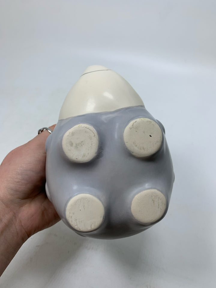 GREY SMALL HEDGEHOG PLANTER.