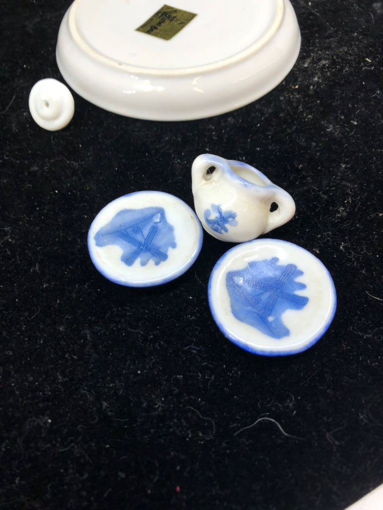 BLUE AND WHITE MINI TEA SET.