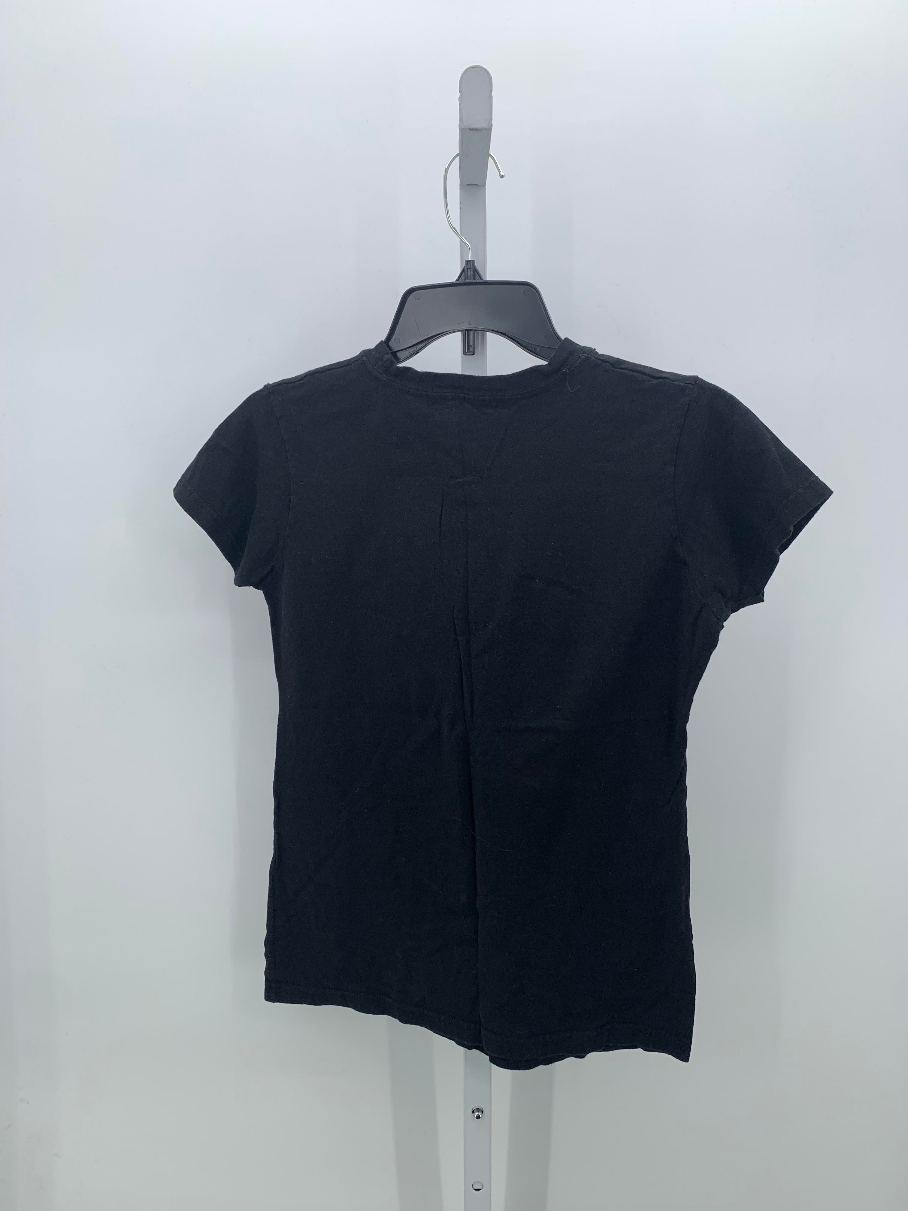 Size Medium Juniors Short Sleeve Shirt